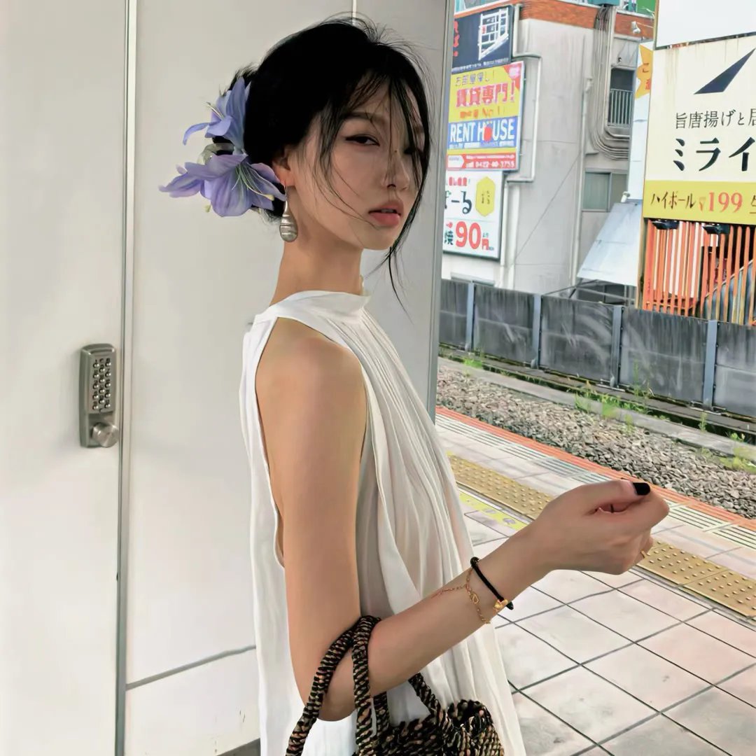 邪恶的蕾丝莉